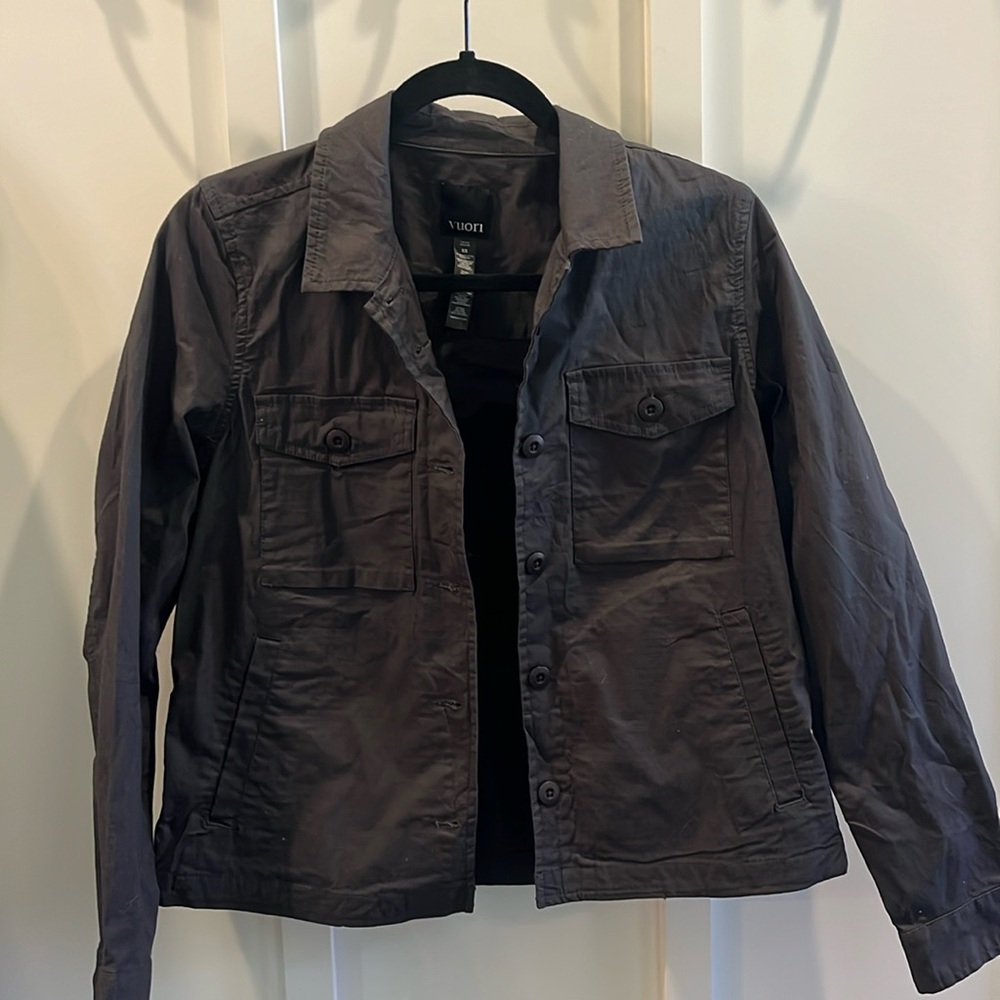 Vuori light weight jacket